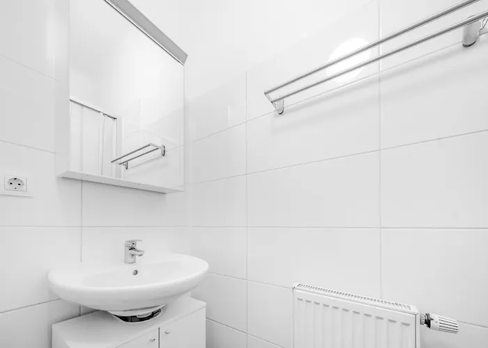 2 Bedroom Apartments, Free Parking, Kitchen, Smart Tv דירה וינה
