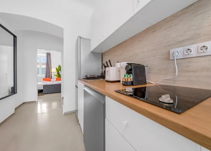 2 Bedroom Apartments, Free Parking, Kitchen, Smart Tv דירה וינה