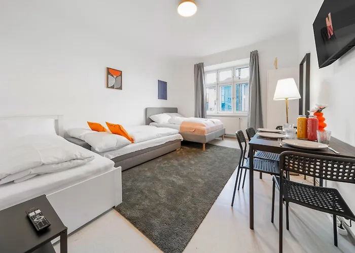 2 Bedroom Apartments, Free Parking, Kitchen, Smart Tv דירה וינה